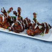 CHICKEN WINGS