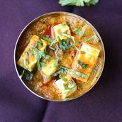 Paneer Curry With Phulka