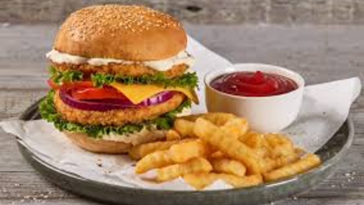 Chicken Fillet Burger with Chips