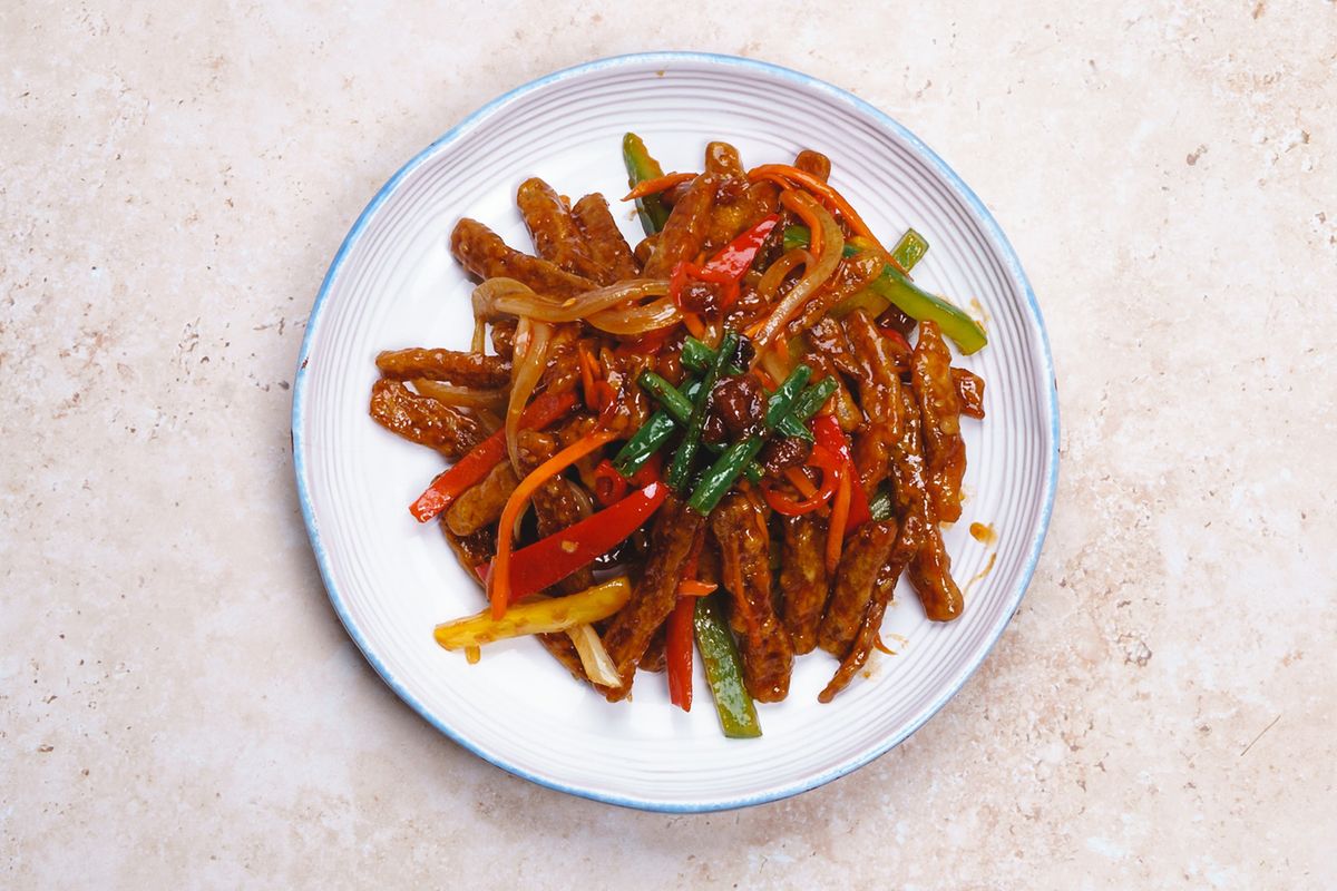 Crispy Chilli Vegan Beef 牛 丝