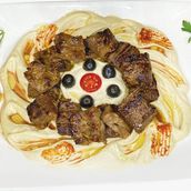 Mix Naimi Sheep Tikka With Hummus