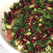 Green salad with pomegranate