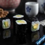 Avocado Maki (V) (6 Pcs)