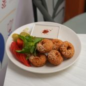 CRISPY FALAFEL PLATTER / صحن فلافل