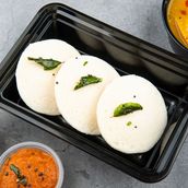 Idly With Sambar