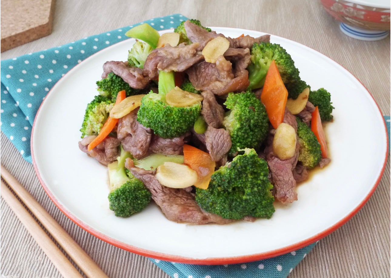 Beef with Seasonal Vegetables 时蔬炒牛肉