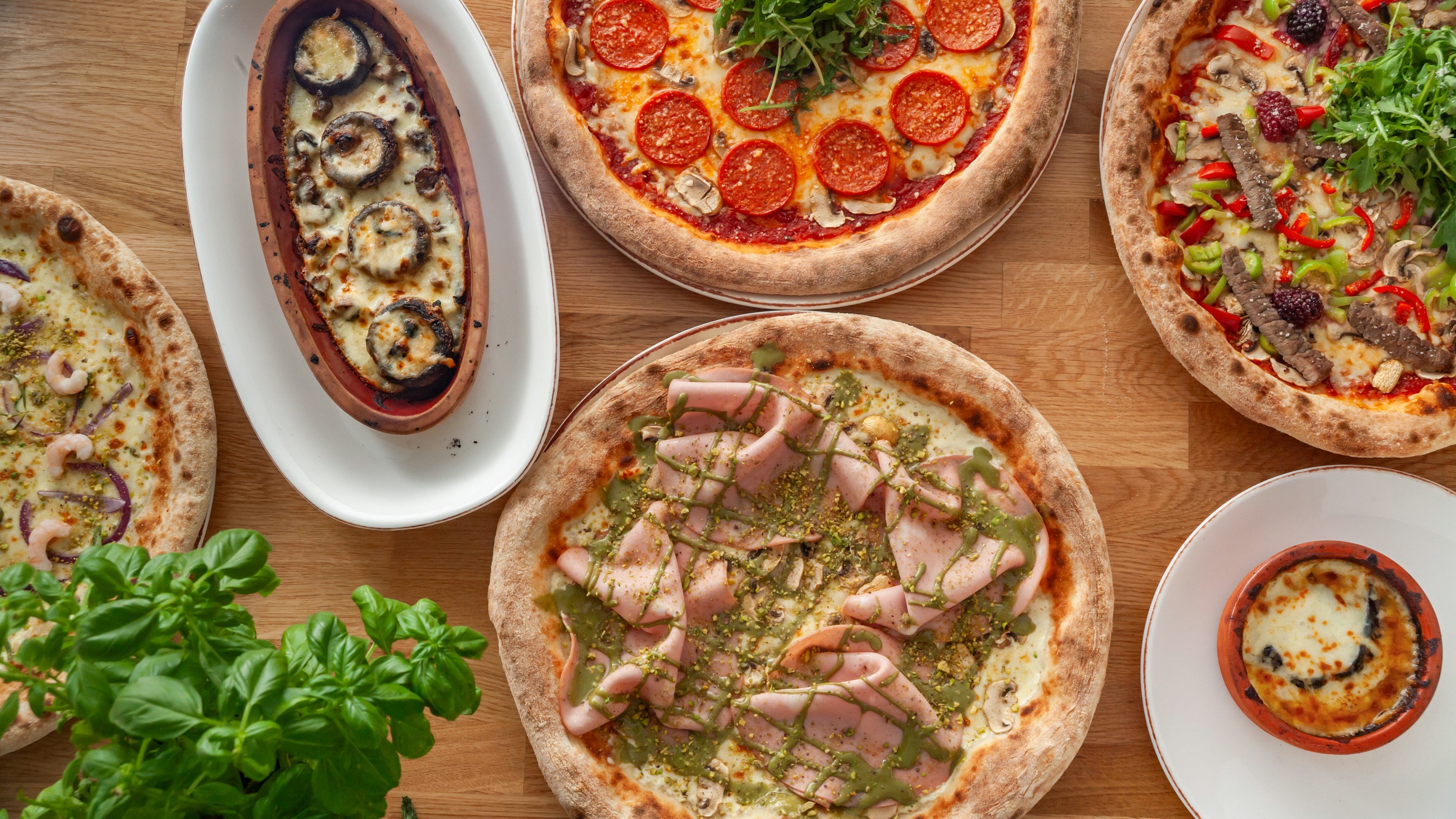 PizzAyo's Artisan Pizza