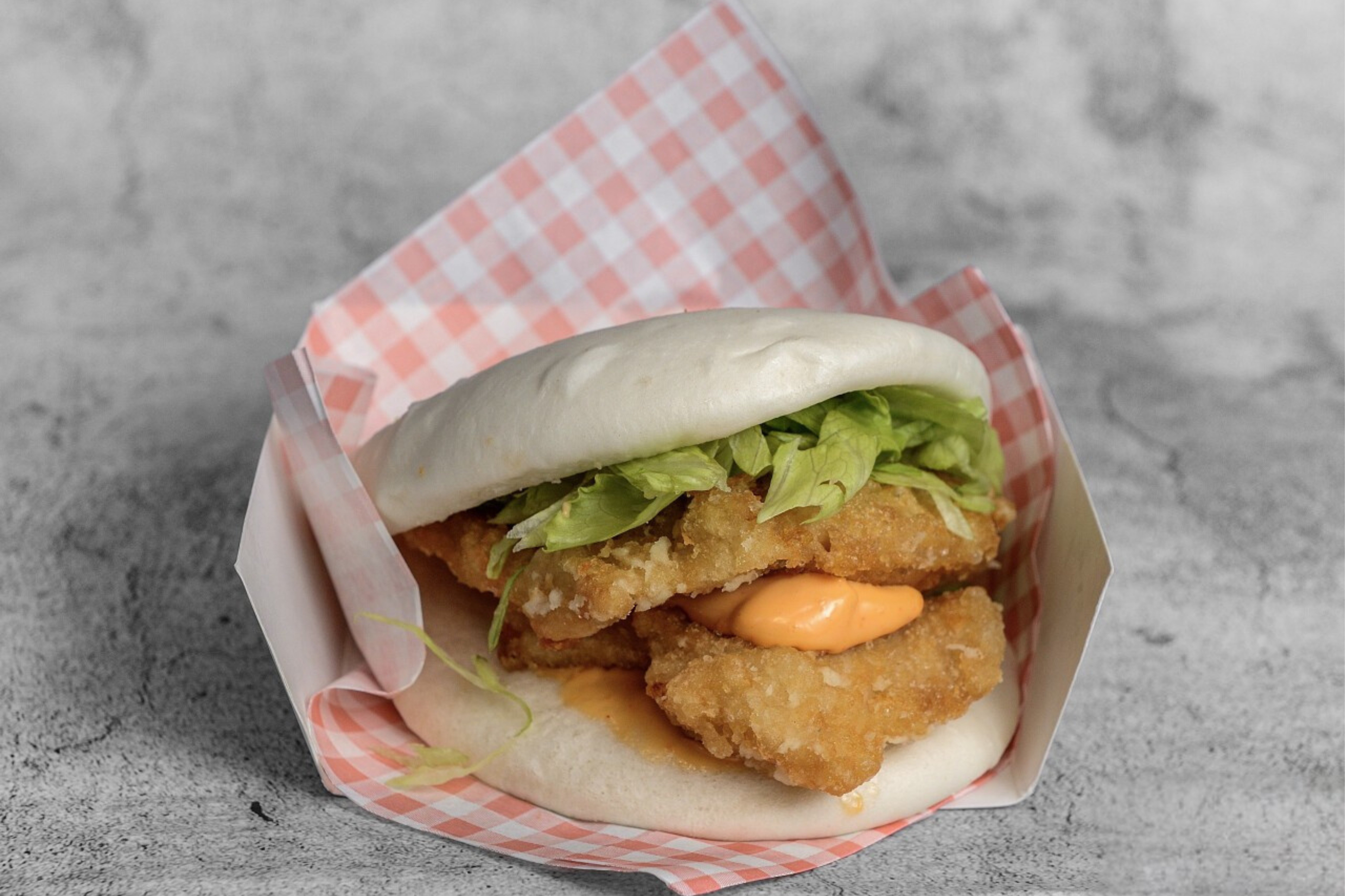 WOWO Fried Chicken Bao 🌶️