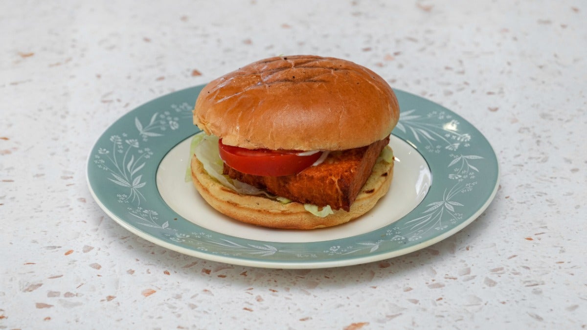 Halloumi burger