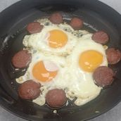 Eggs With Sujuk