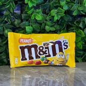 M&M Peanut