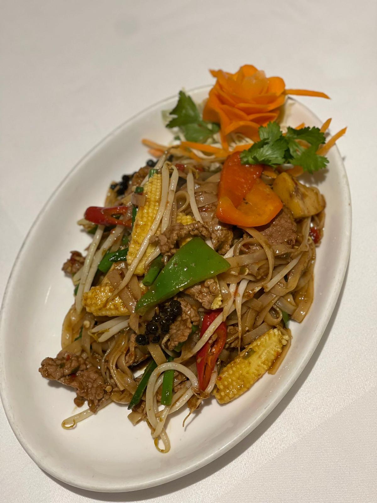 Pad Kee Mao Noodles (Drunken Noodles)