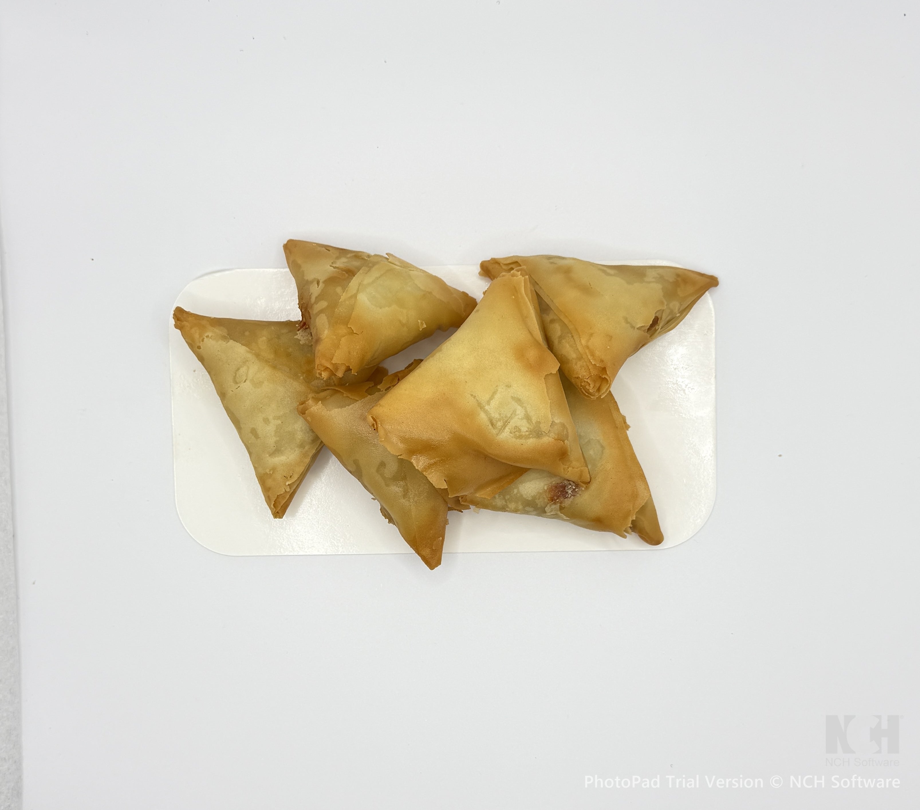 15. Curried Potato Samosa (10) (Vegetarian) (Medium) 咖哩土豆三角