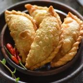 Meat Samosa 4 Pieces