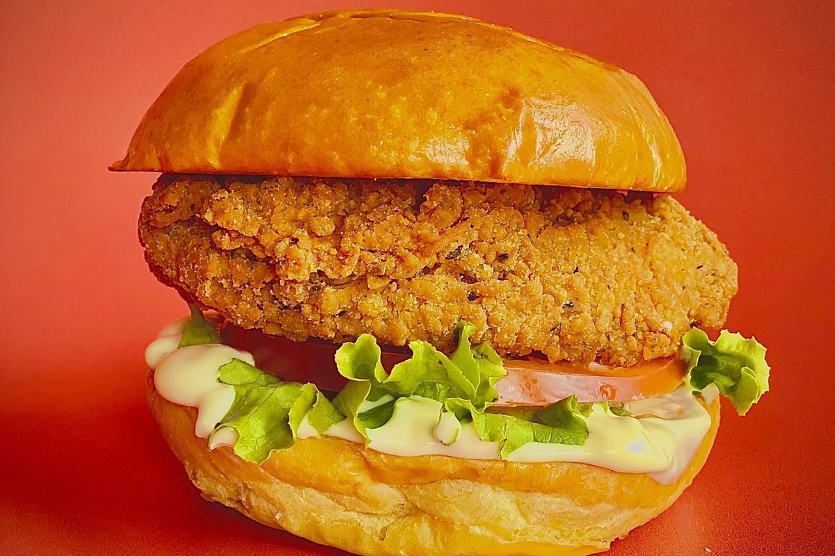 The Classic Vegan Chic'n Burger