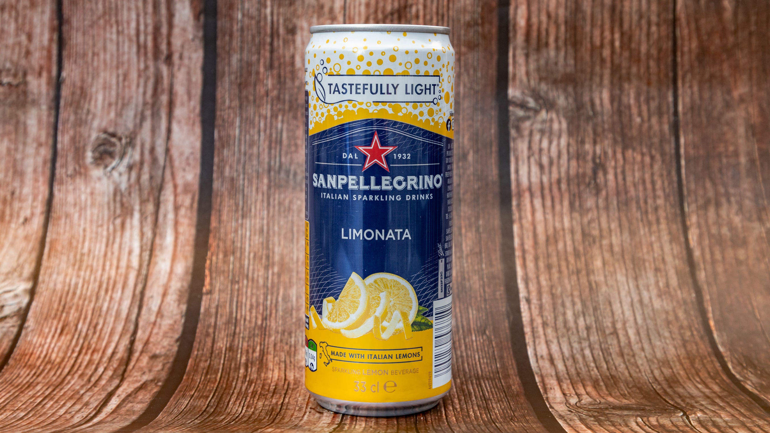 San Pellegrino ( lemon )