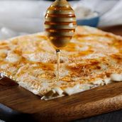 Mutabbaq With Cheese