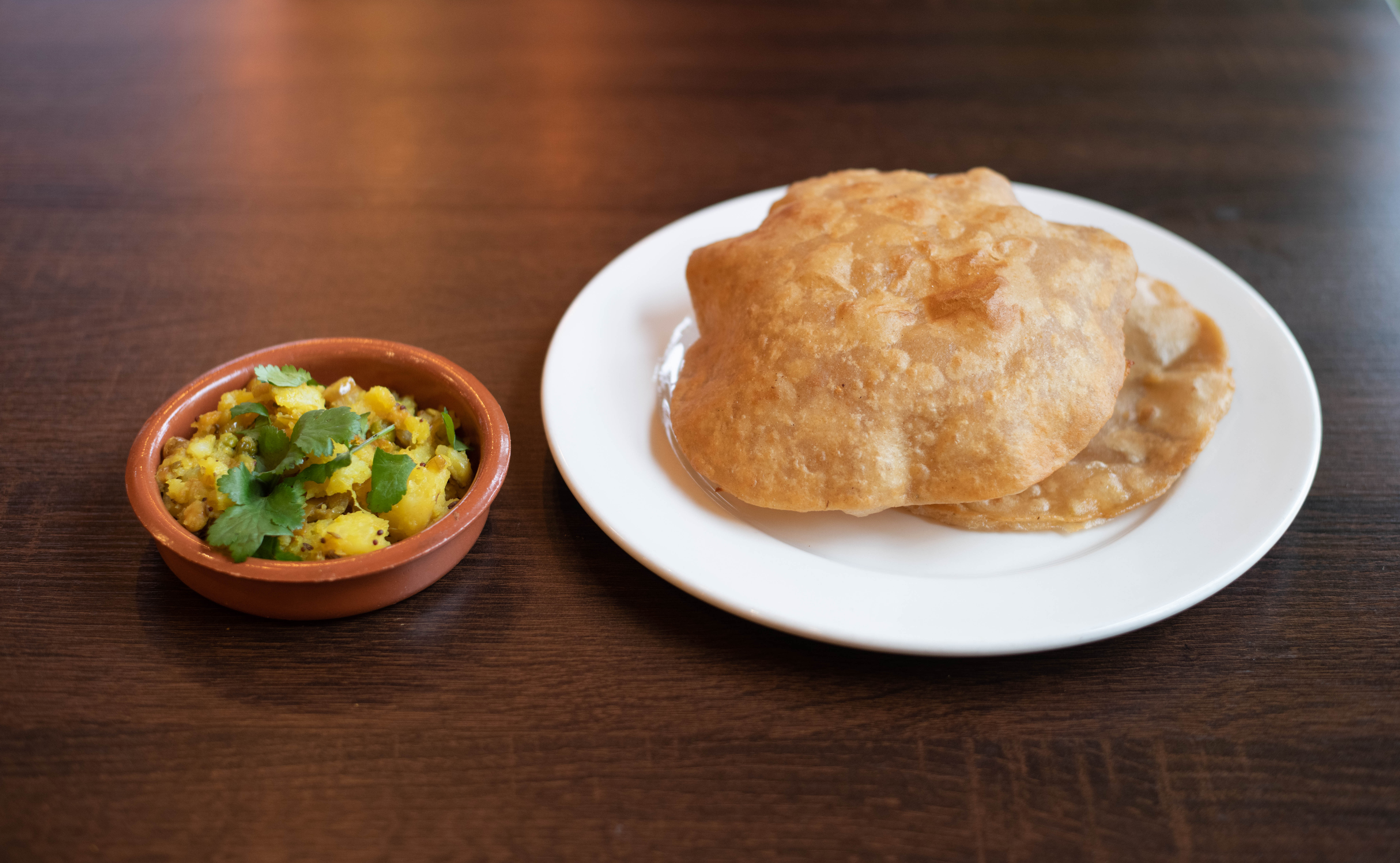 Poori (2) with Potato Masala