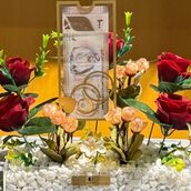 Acrylic Arrangement With Money Display