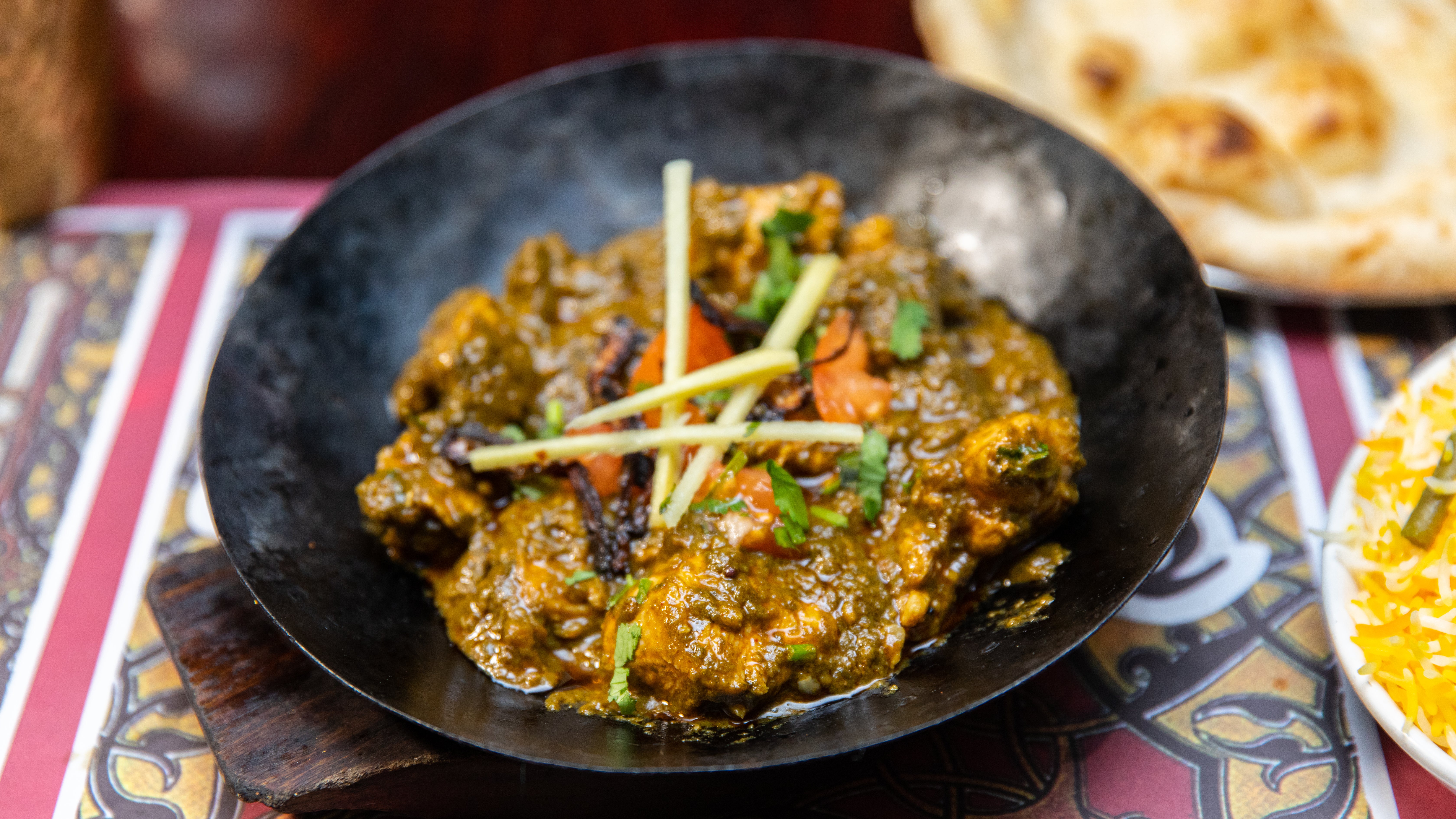 Karahi Chicken Saag