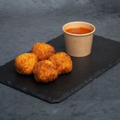 Macaroni And Cheese Balls