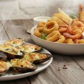 Mix Crispy Seafood & Mussels