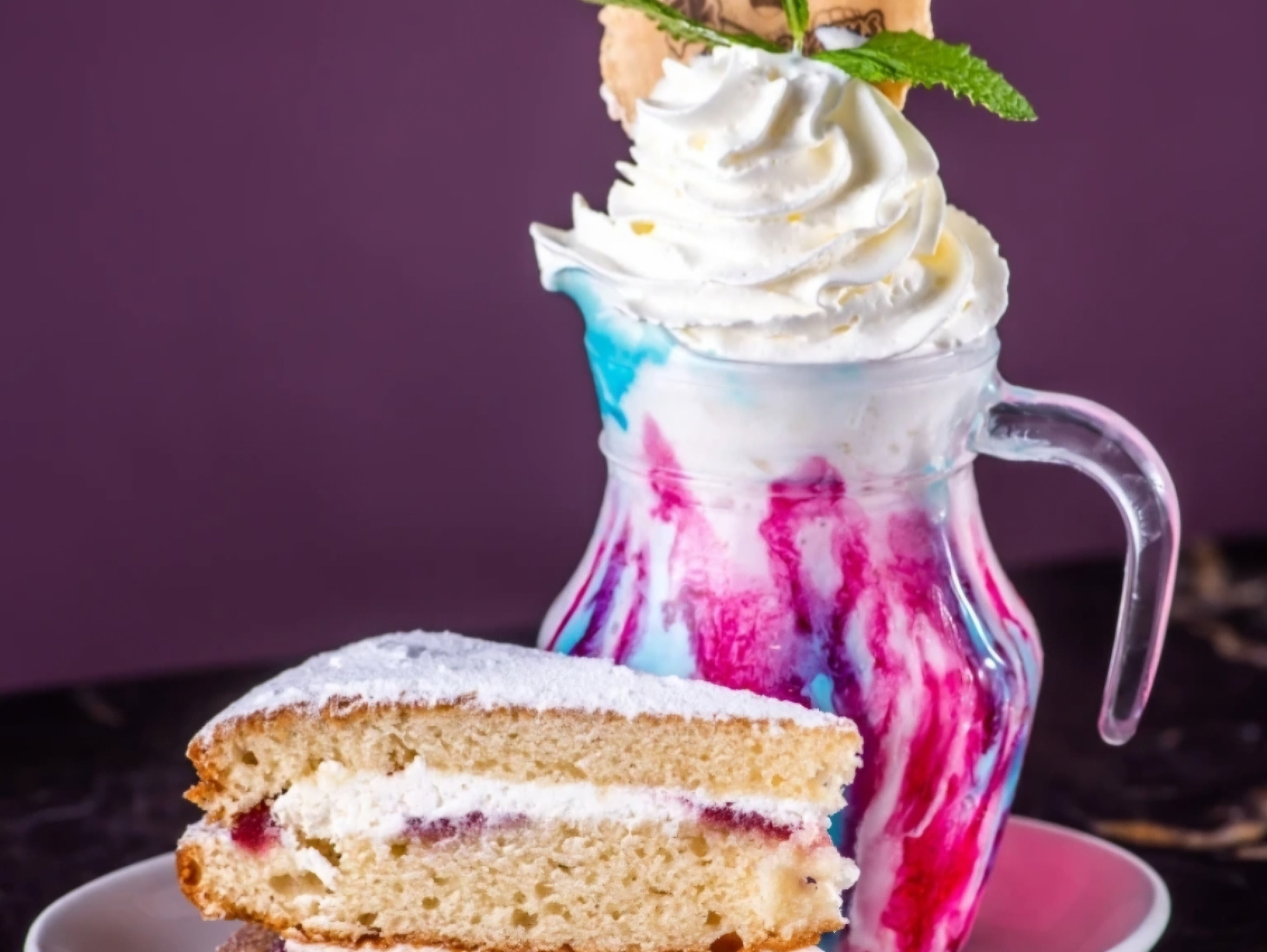 Victoria Sponge Cake Shake