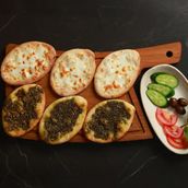 Mix Of Mini Fatayer (Zaatar & Cheese)