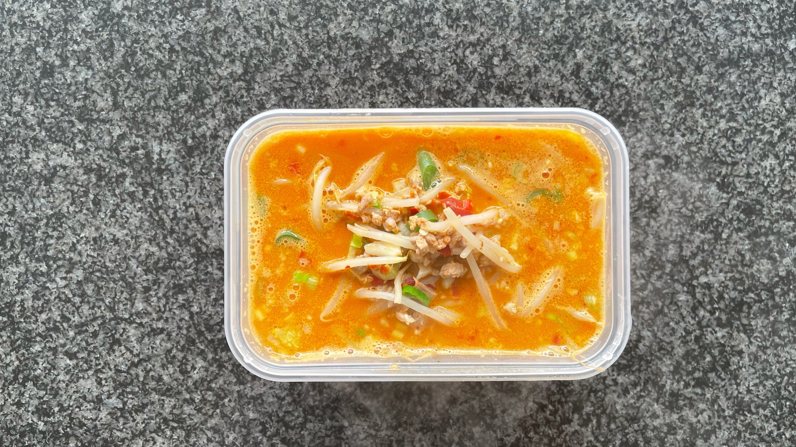 Szechuan Noodles Soup 四川担担面（猪肉，带汤）
