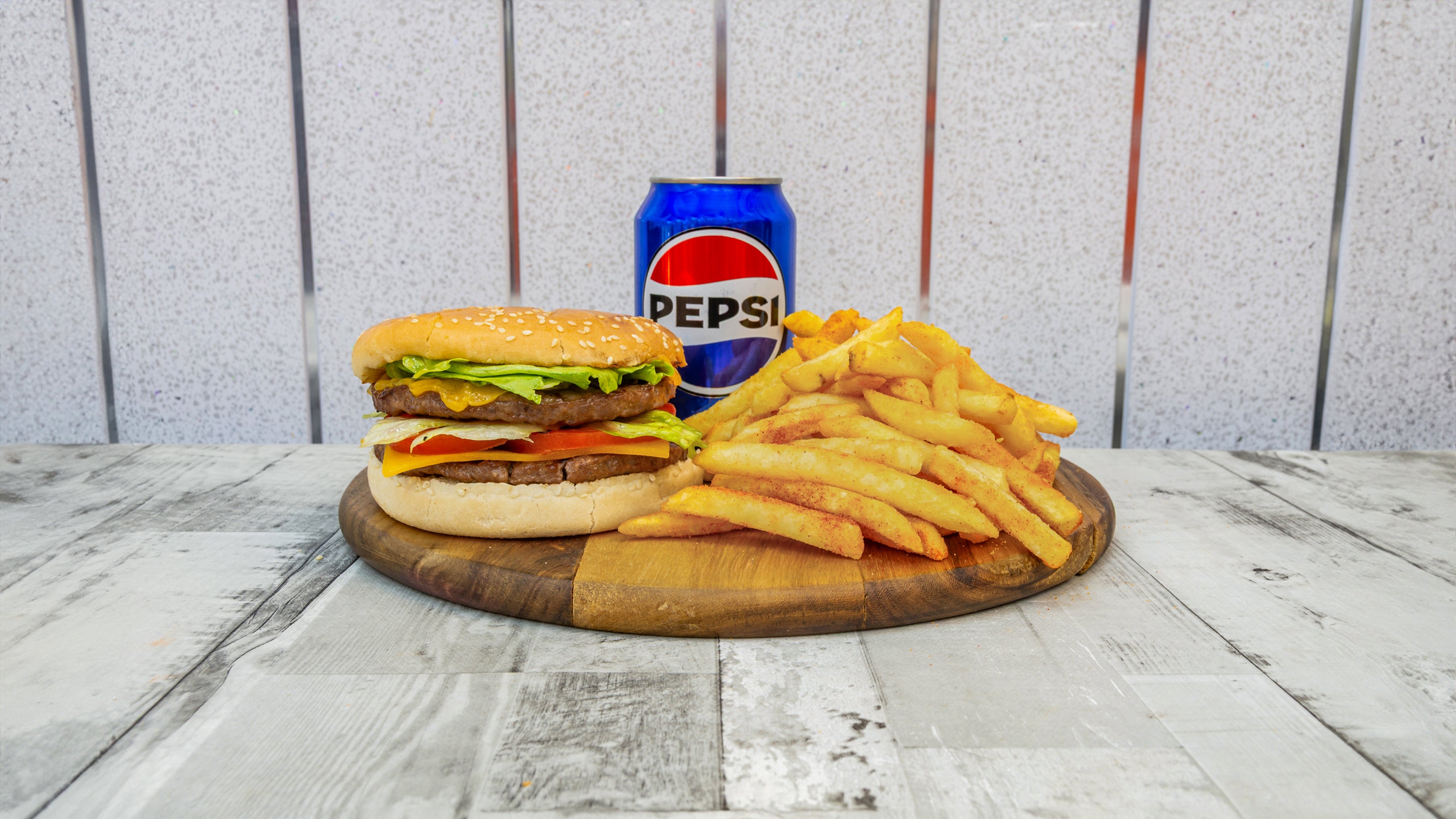 Retro Royal Cheeseburger