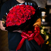 Beauty Bouquet Red Rose 10080