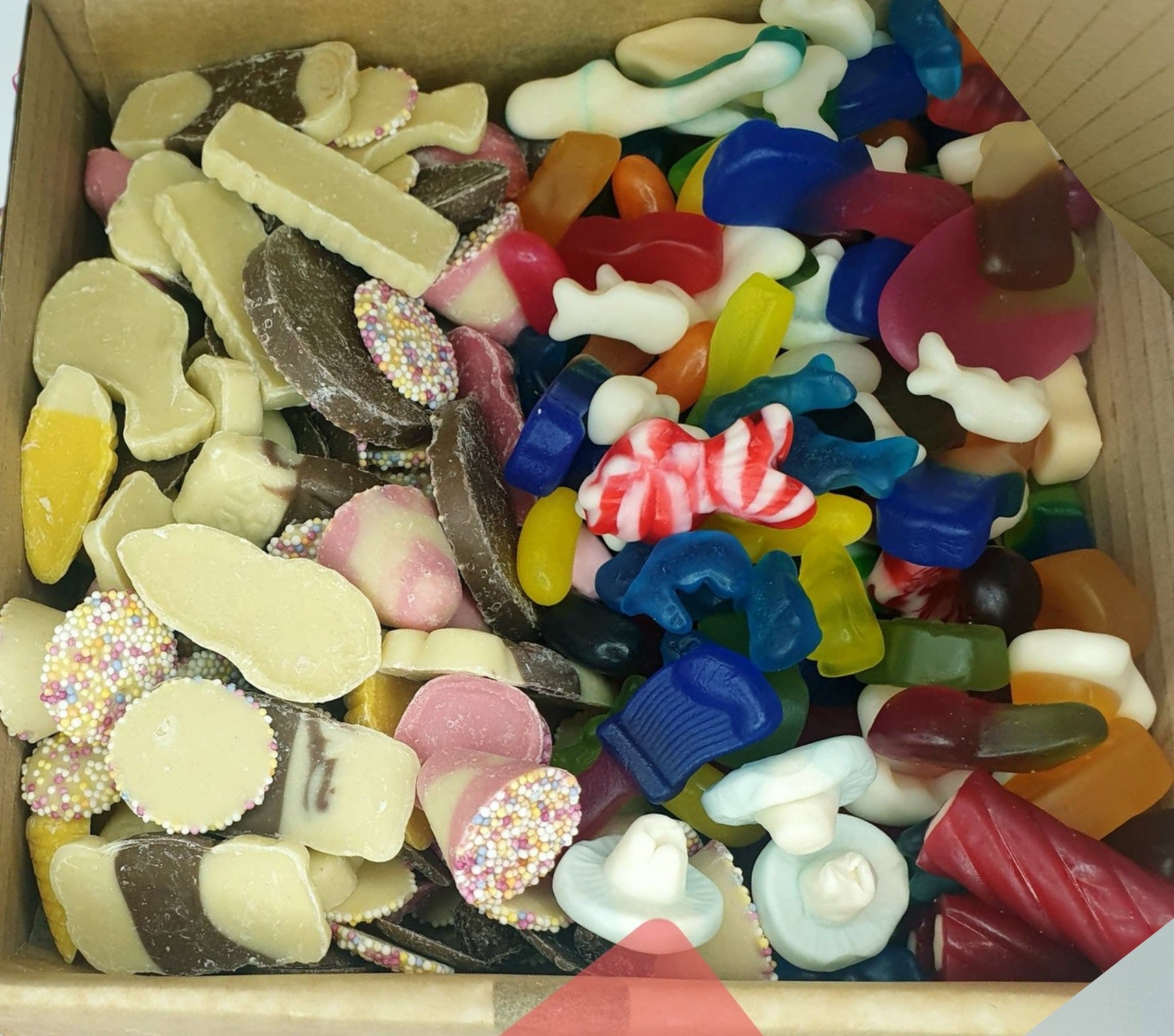 Non Fizzy Sweets and Chocolate Mix (1kg Pouch)