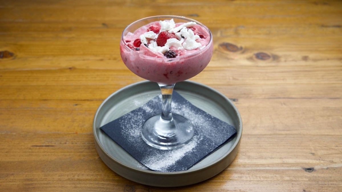 Mix Berry Eton Mess