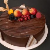 Chocolate Ganache (Serves 5-6Persons) 1 Kg