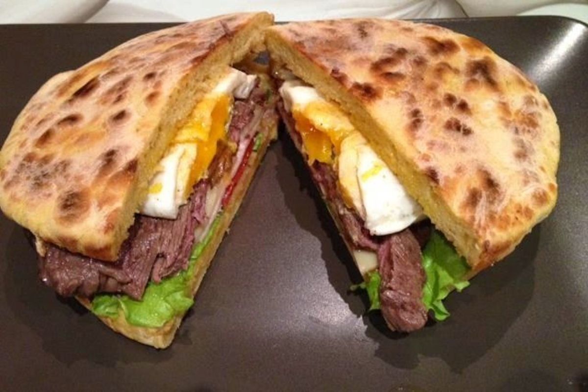 Prego Steak in Madeiran Caco Bread 