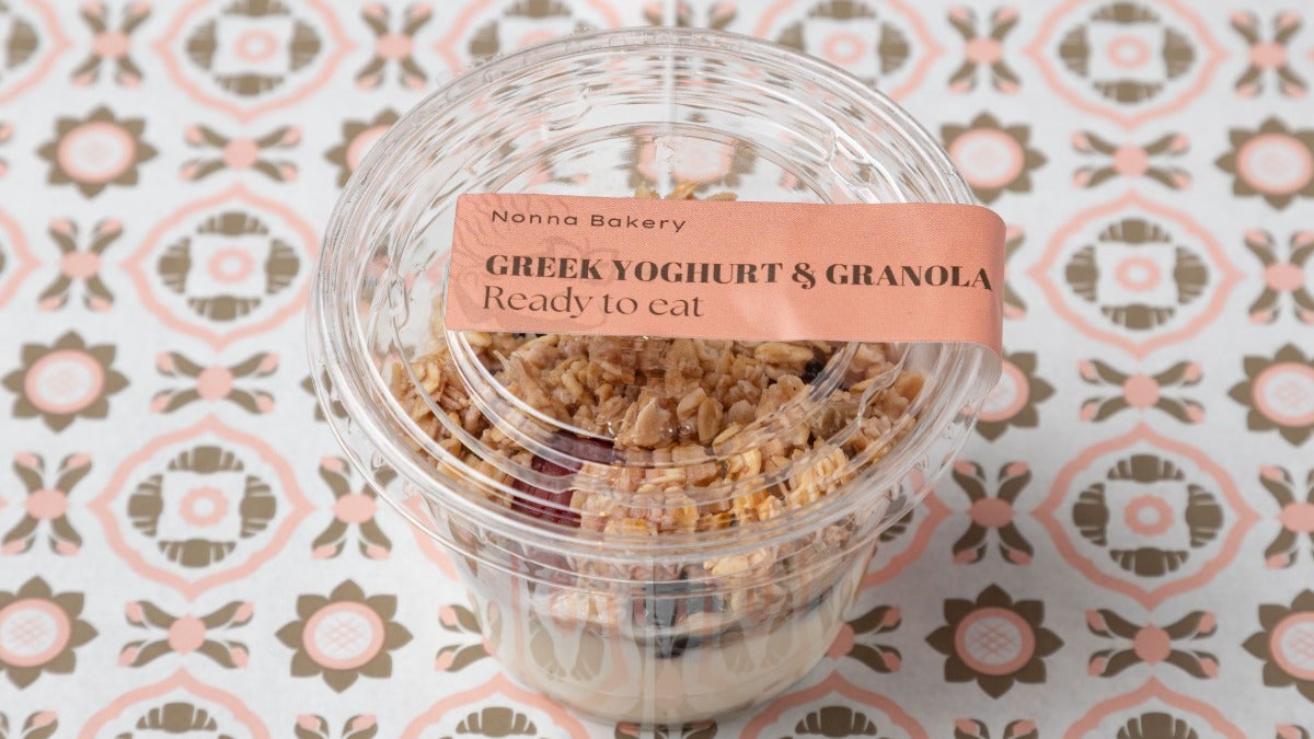Greek Yoghurt & Granola