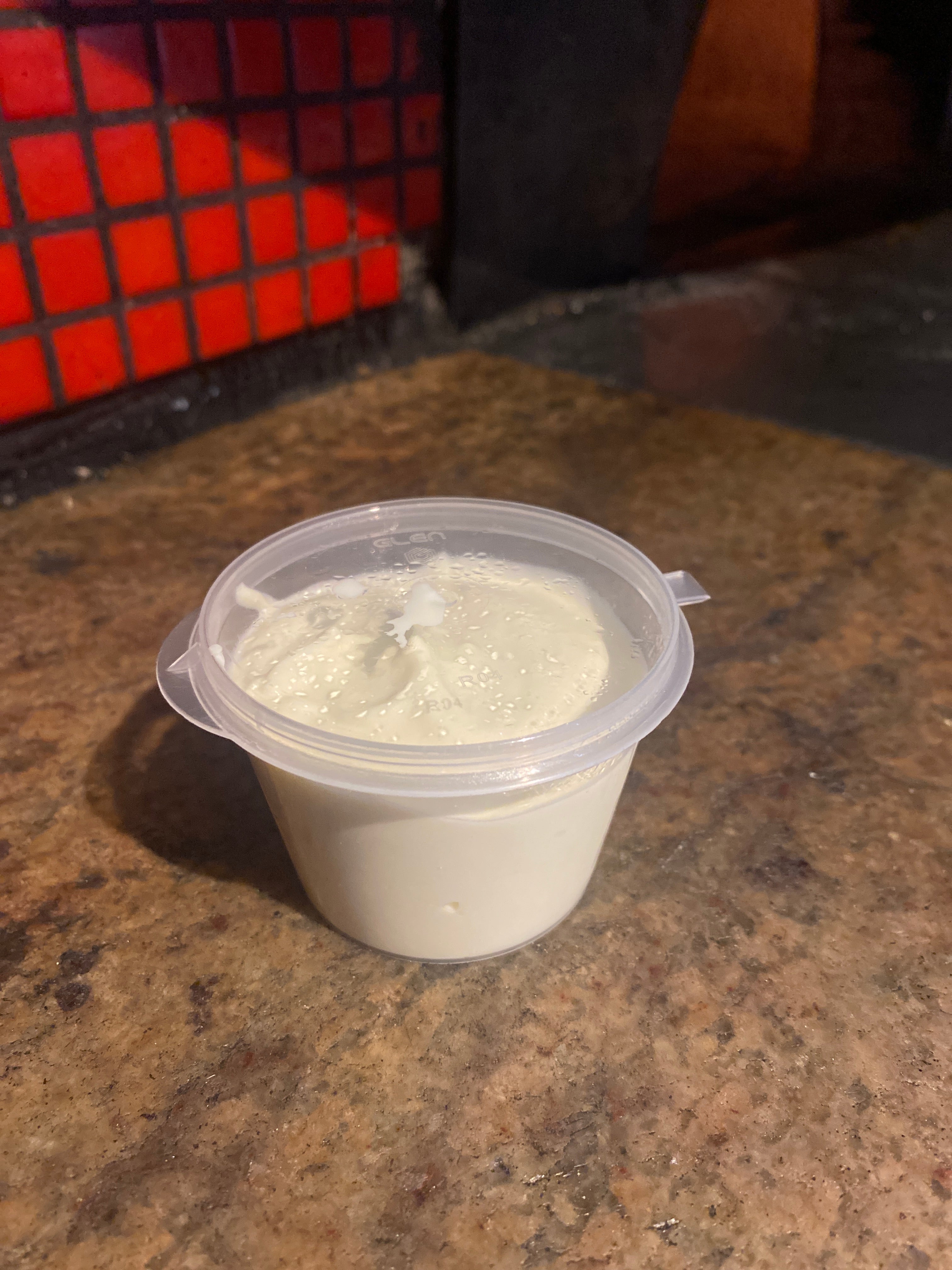 Crust dipper Garlic Mayo