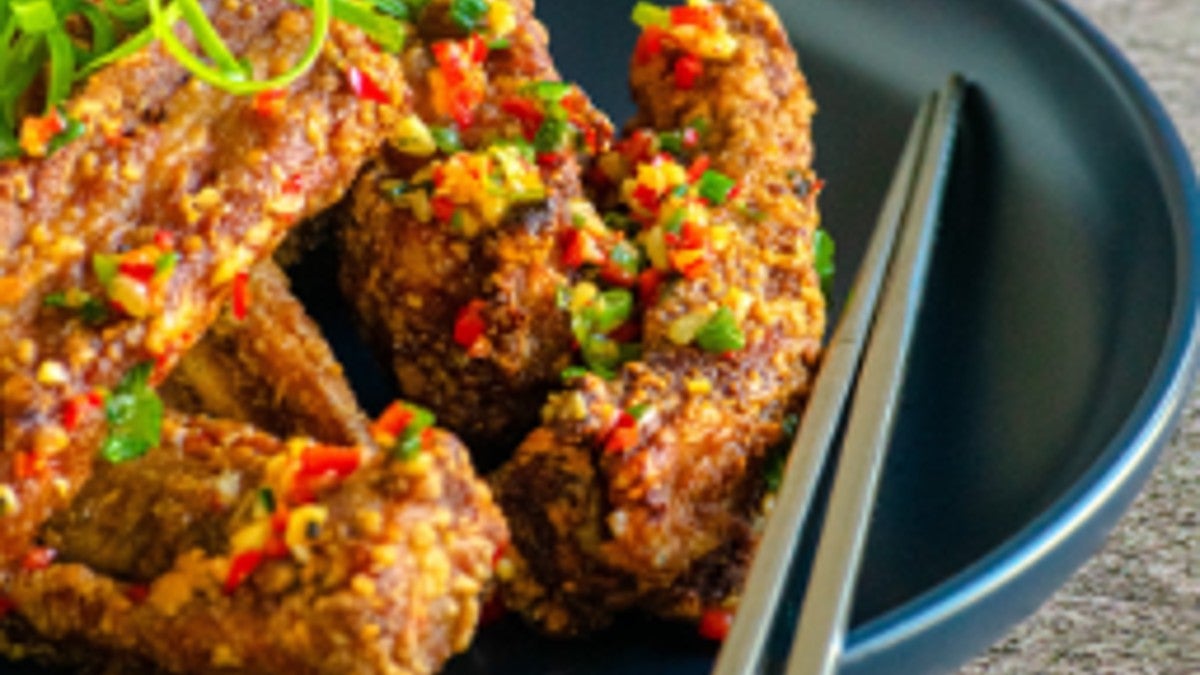 Salt and Pepper Ribs with Chilli 椒鹽排骨