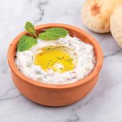 Labneh with vegetables 