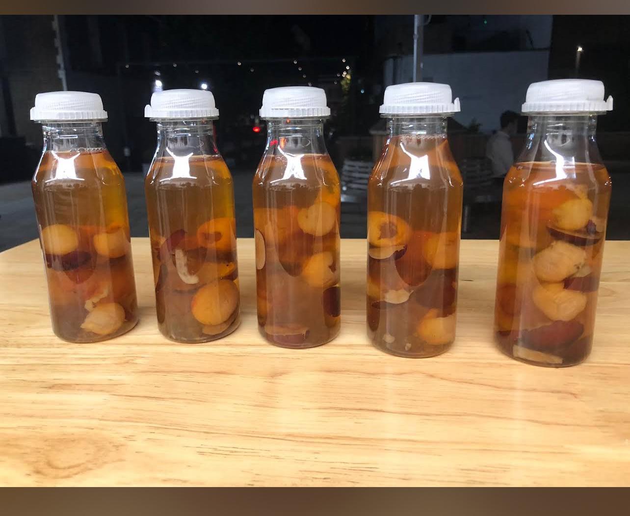 Peach Gum & Lognan Dessert Soup (cold) 紅棗圓肉燉桃膠(凍) 1 bottle