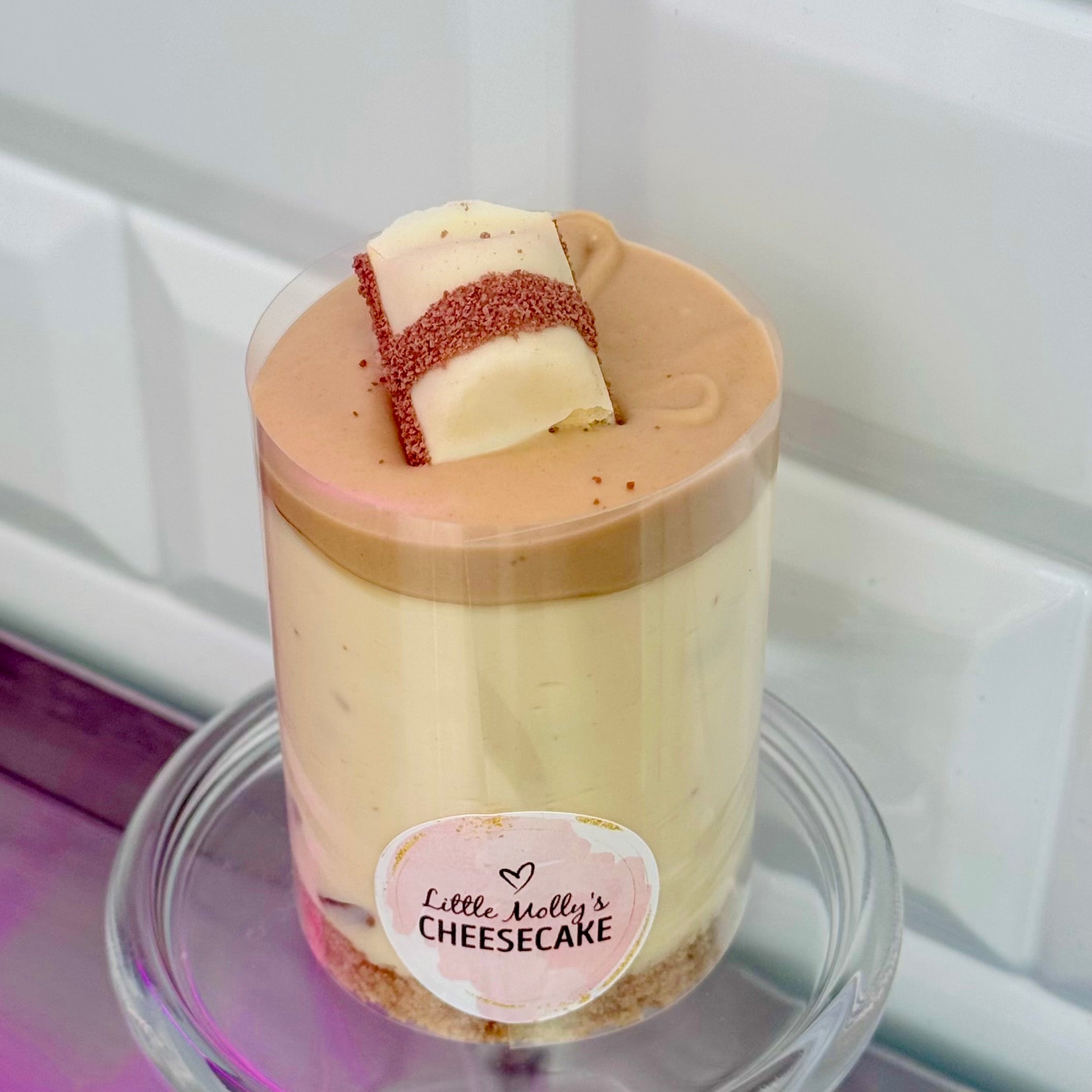 Kinder Bueno White Mini Cheesecake