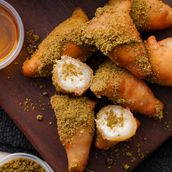 Fried Nabulsi Cheese Sambosa With Pistachio 12 Pieces 