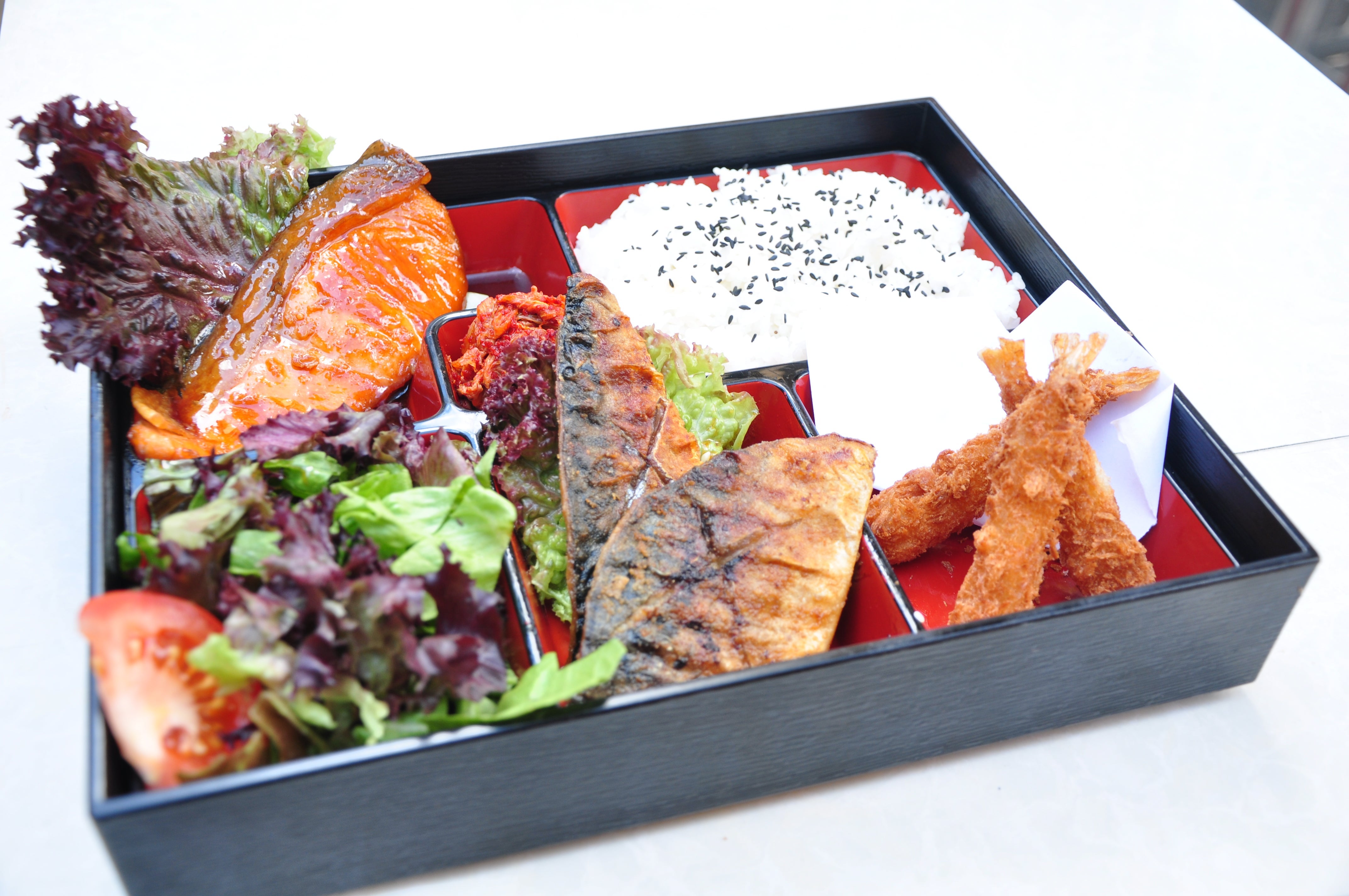 W Shio-Yaki Bento 双鱼弁当