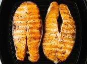 Salmon Grilled With White Rice 