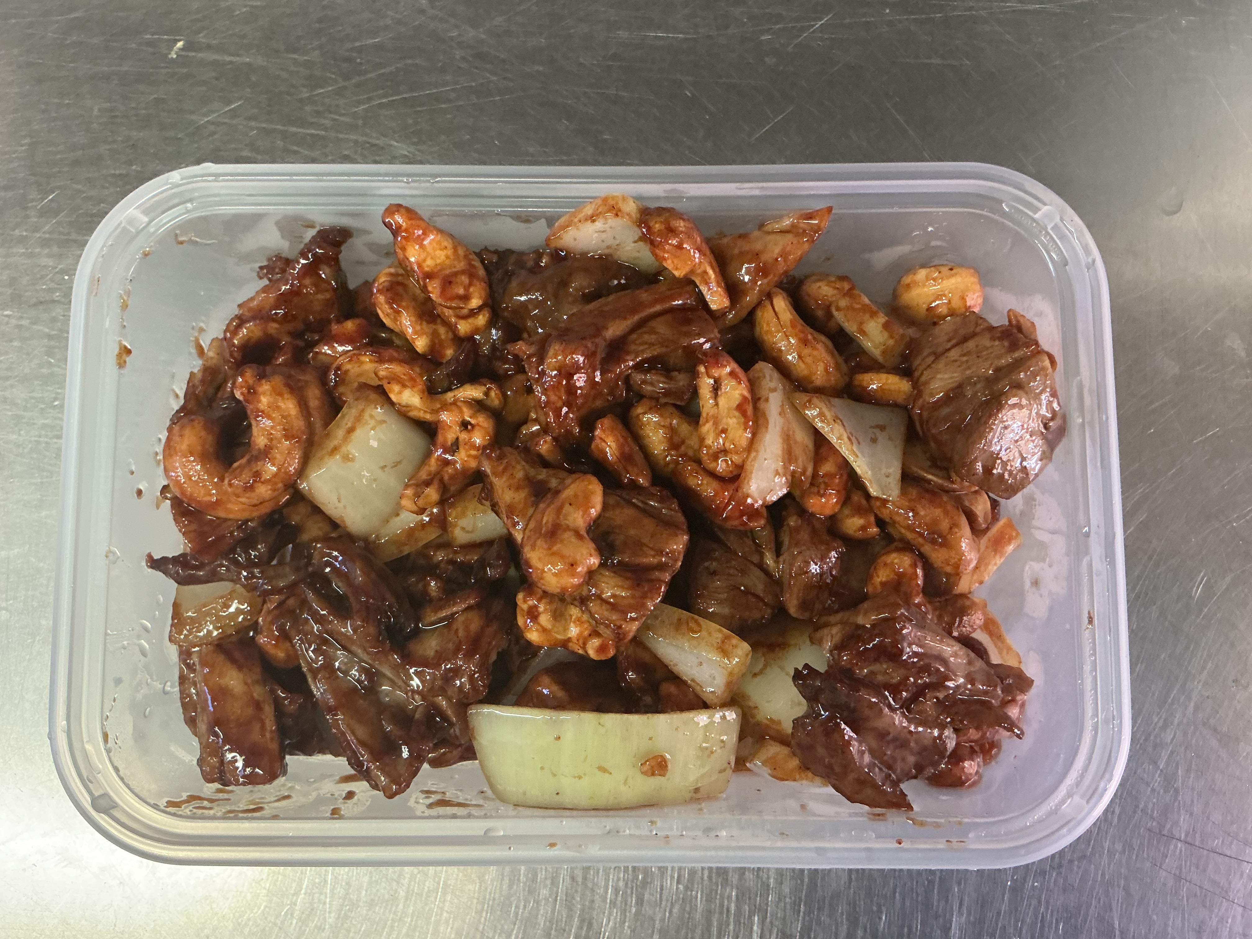 Beef with cash nuts & yellow beans sauce 丈要牛