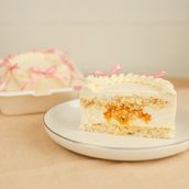 Bento Coconut–Tropics cake