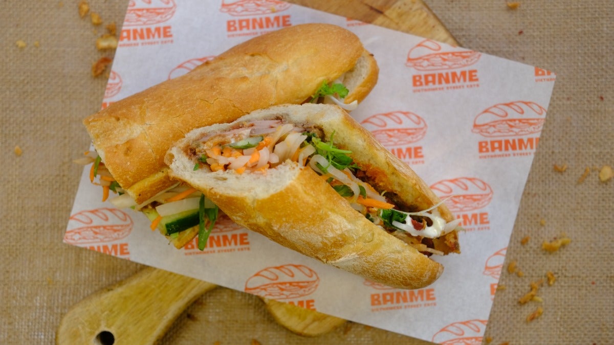 BBQ Pork Banh Mi (Bánh mì thịt nướng)