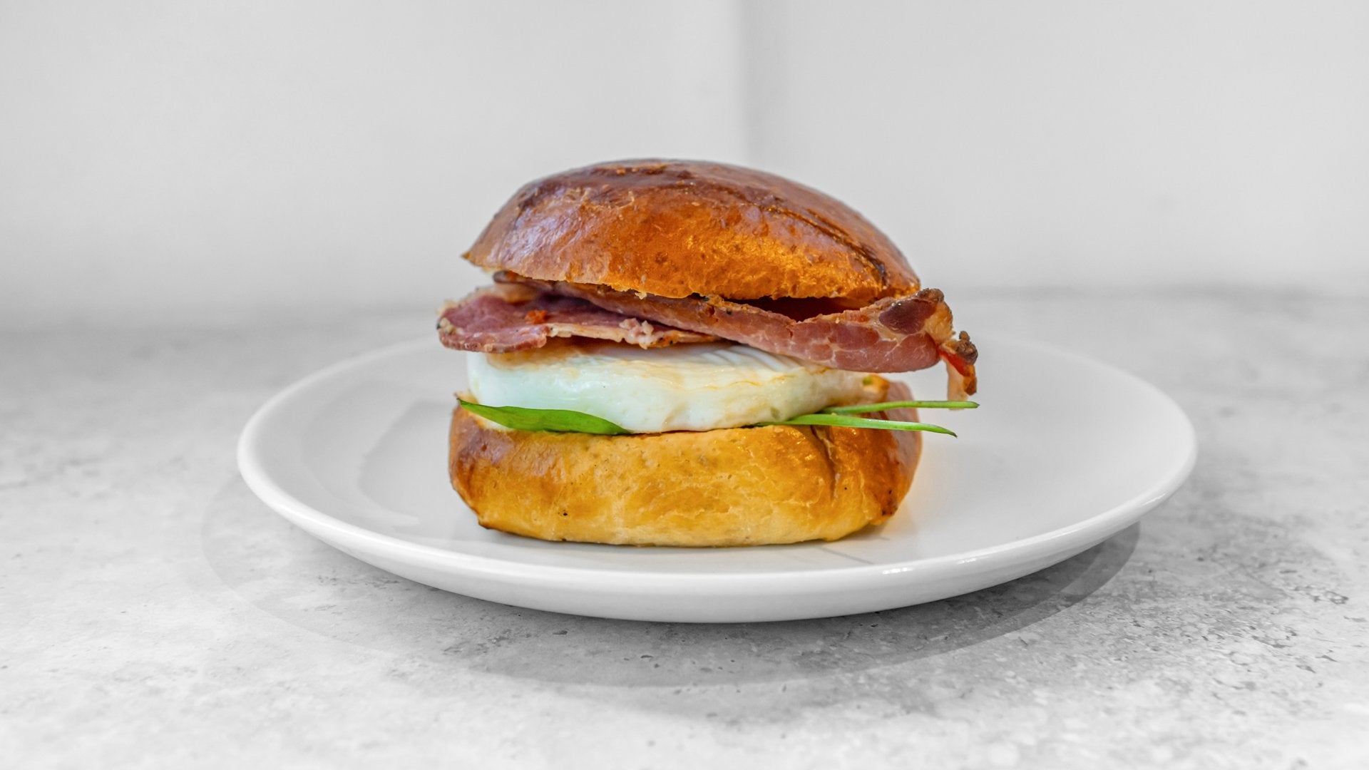 Bacon & Egg Brötchen