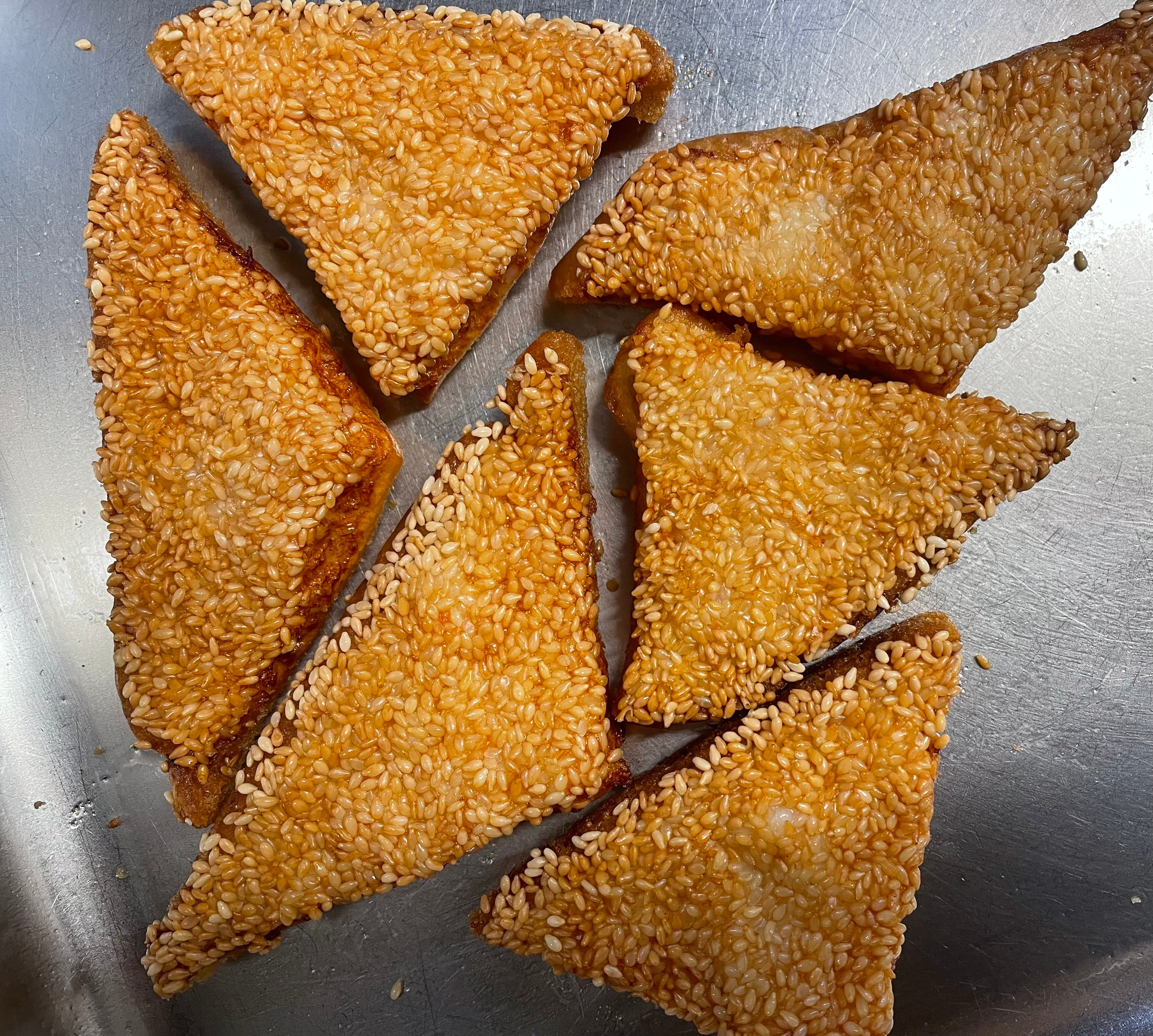 Sesame Prawn on Toast (6) 虾多士
