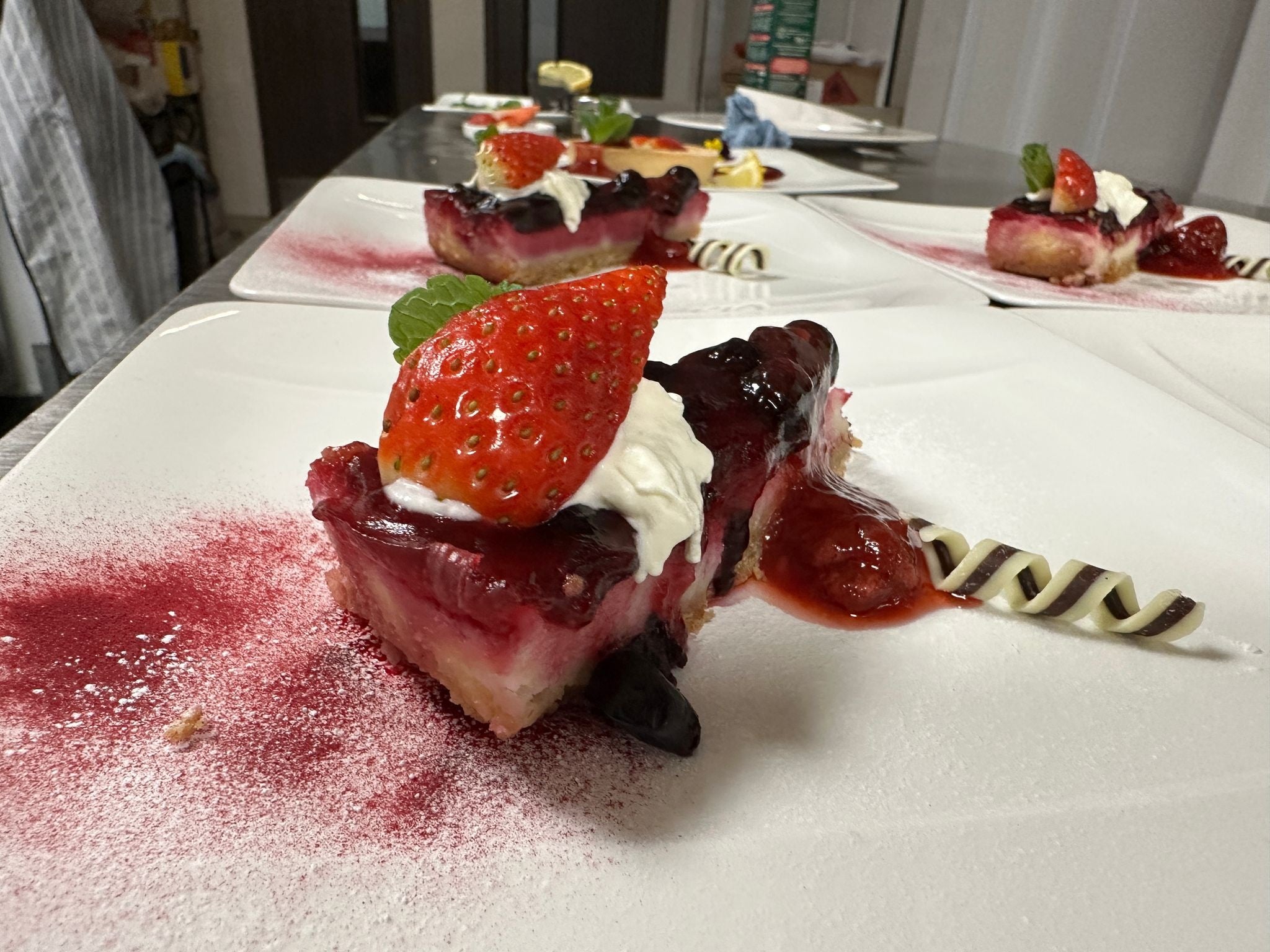Black Currant Cheesecake